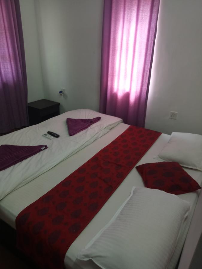 Bed and Breakfast Sugar Plum Macedo Palms Бага Екстер'єр фото